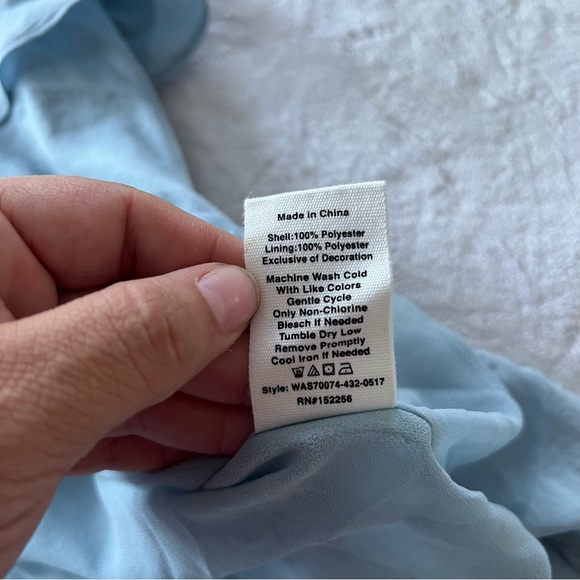 NWT Avec Les Filles Cold Shoulder Button Front Dress in Robin Eggs Blue - Picture 8 of 12